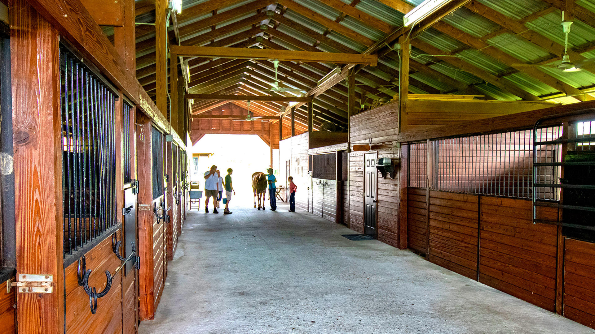 Fire River 4 Ranch - Horse Boarding Stalls